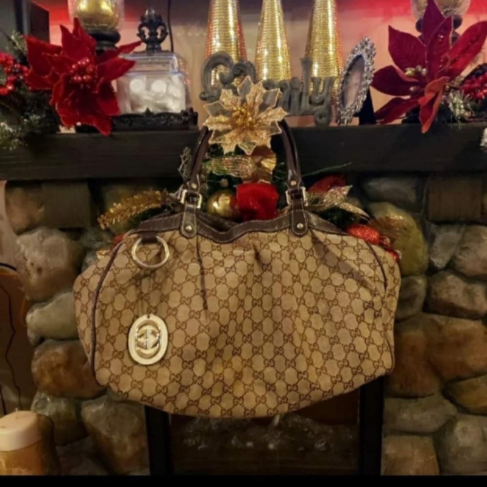 Gucci handbag